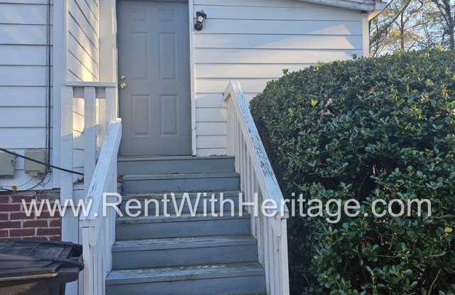 WOW! GREAT 1 BEDROOM / 1 BATH APARTMENT ON THE BACK OF BEAUTIFUL HISTORICAL HOME/ TOTALLY RENOVATED! Gallery 3