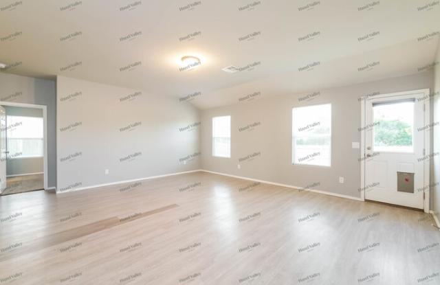734 West Lola Drive Gallery 4