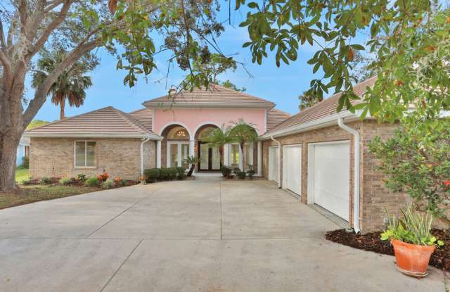 3/2.5 in Pelican Bay photos photos
