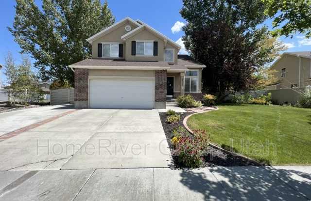5726 Fermin Ln - 5726 North Fermin Lane, Stansbury Park, UT 84074