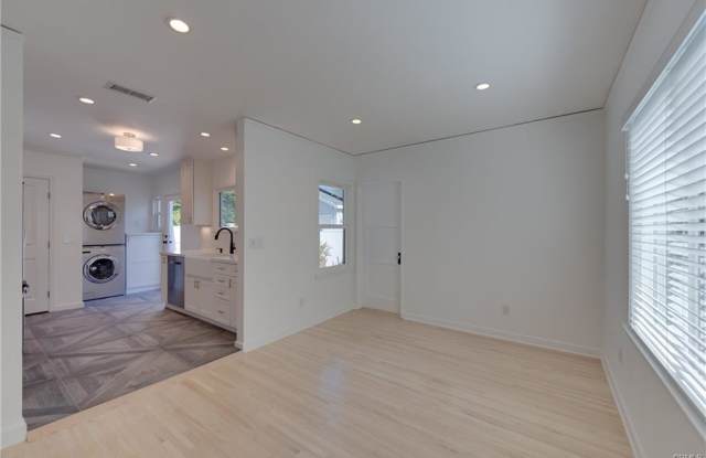 1040 Havenhurst Drive Gallery 2
