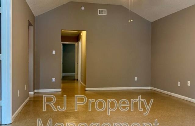 710 Pendleton St photos photos