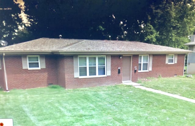 35 Saint George Drive - 35 Saint George Dr, St. Clair County, IL 62221
