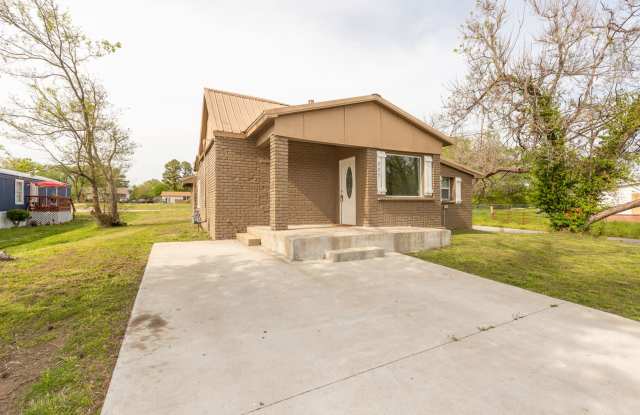 3 Bed | 2 Bath in Coweta! photos photos