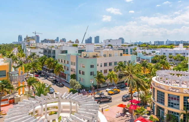 1500 Ocean Drive photos photos