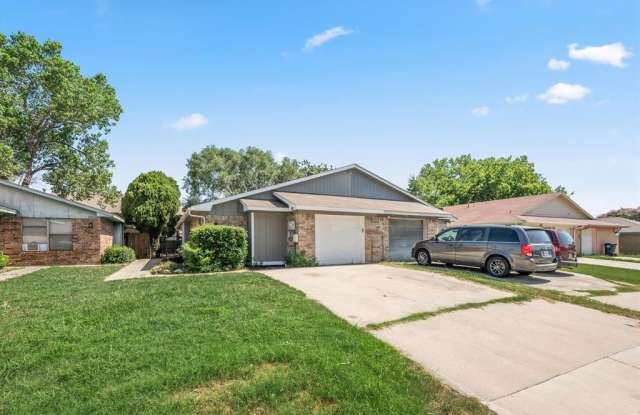 412 Gardenview Street - 412 Gardenview Street, Denton, TX 76207
