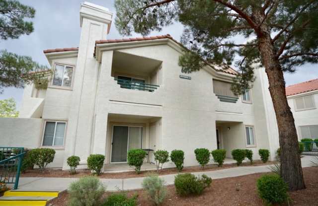 Two Bedroom Two Bathroom Condo! photos photos