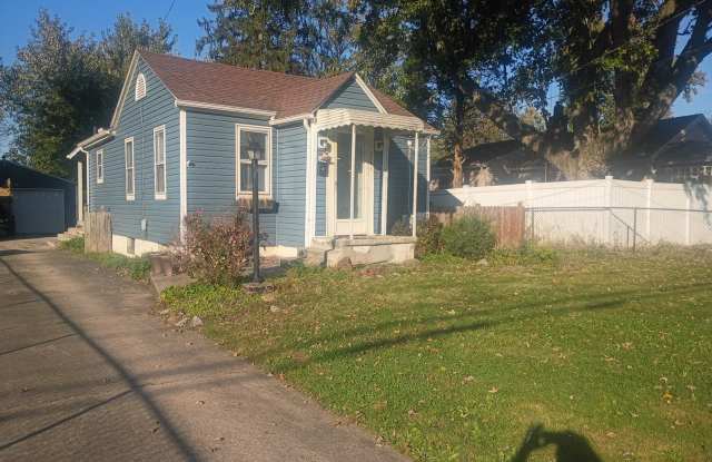 Cozy Single Family 2 bedroom home in Akron! Gallery 1