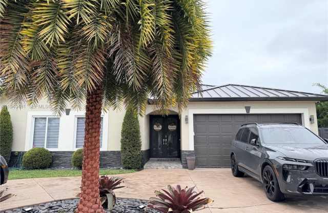 8737 NW 168th Ln photos photos