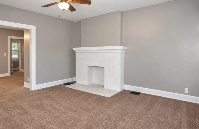Beautiful, charming duplex in revitalized neighborhood. Gallery 4