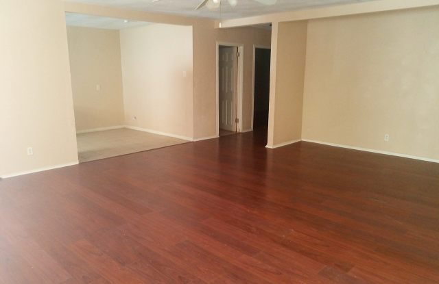 269 North San Joaquin Avenue Gallery 2