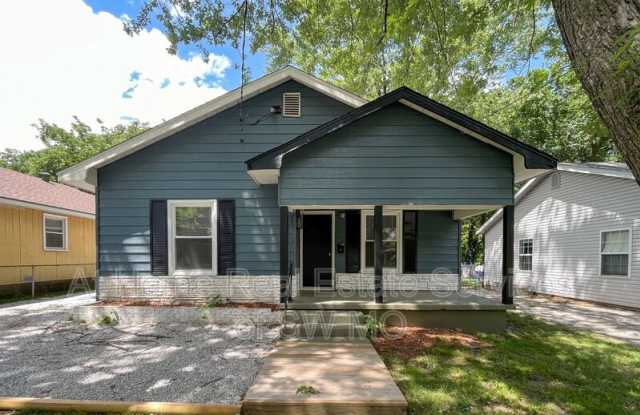 1621 W Lee St - 1621 West Lee Street, Springfield, MO 65803