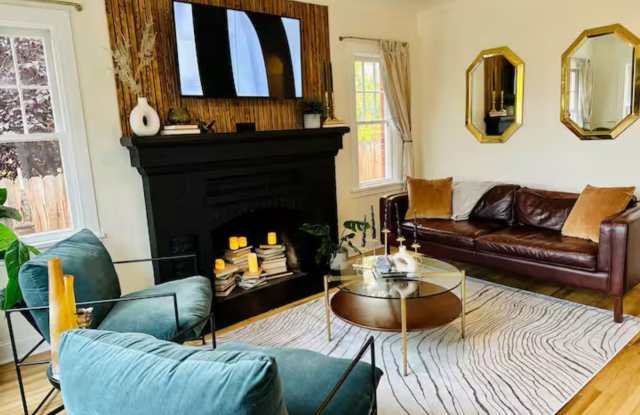 Midtown Charmer on Large Lot photos photos