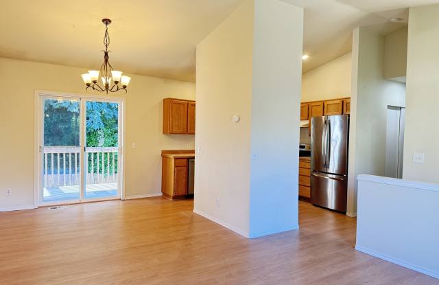 6350 24th Avenue Southwest Gallery 3