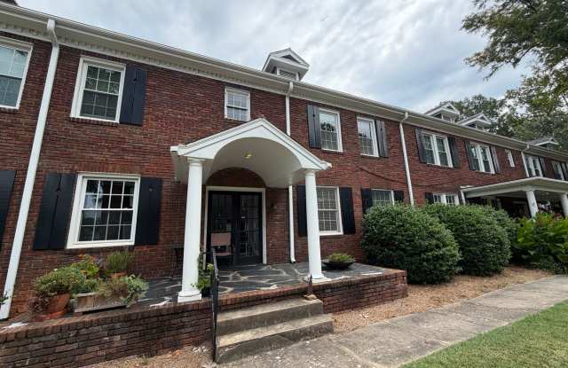 1-Bedroom Condo in Elizabeth – Furnished Option Available! Gallery 1