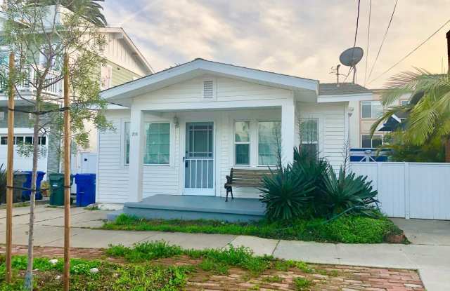 Gorgeous Completely Remodeled California Beach Bungalow w/Laundry+Backyard+Storage Near Beach photos photos