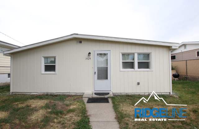 Great Smaller Home for Lease! photos photos