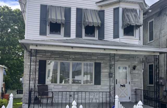 1345 Jefferson Avenue photos photos