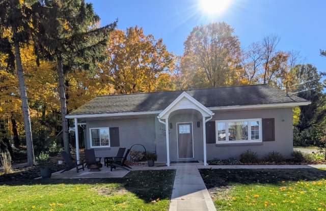 1674 S Shore Drive - 1674 South Shore Drive, Ottawa County, MI 49423