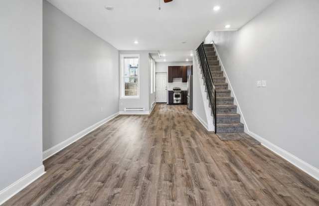 Renovated Philly Charm: Granite Kitchen, Full Basement & Private Yard Gallery 3