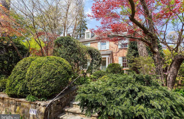 3743 UPTON Street NW Gallery 4