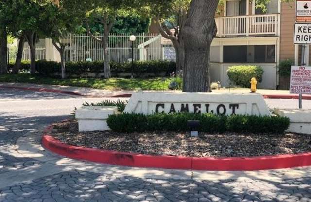 Camelot Community Downstairs 2 Bedroom Condo, Thousand Oaks, CA - 2402 Pleasant Way, Thousand Oaks, CA 91362