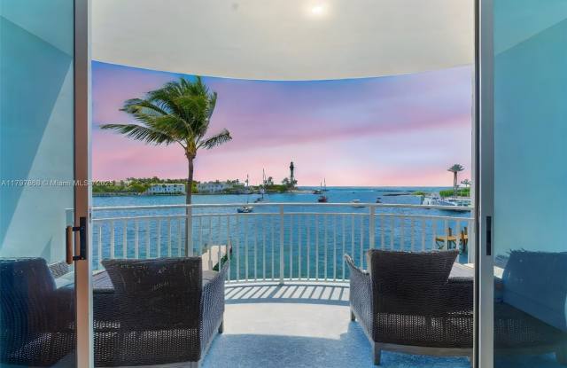 2508 Bay Dr photos photos