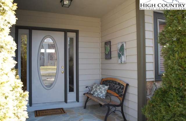 421 E Landing Drive Gallery 2