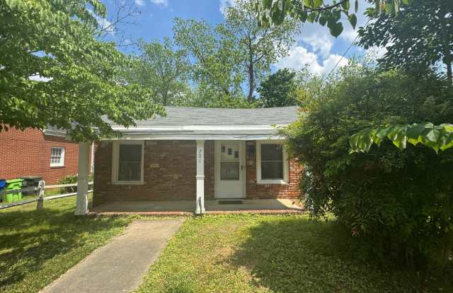 2 Bedroom 1 Bath House Downtown Raleigh - 701 South East Street, Raleigh, NC 27601 2 Bedroom 1 Bath House Downtown Raleigh - 701 South East Street, Raleigh, NC 27601