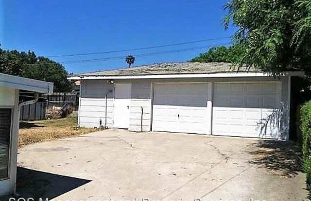 2239 Flintridge Drive Gallery 2