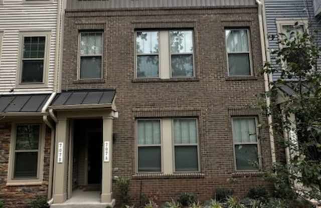 707 Thomas Ln #A Gallery 3