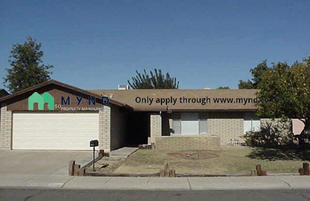 5350 W Freeway Ln - 5350 West Freeway Lane, Glendale, AZ 85302