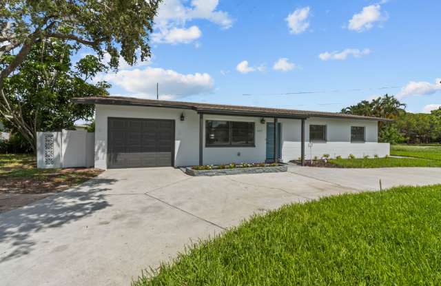 3621 Searobin Dr Se photos photos