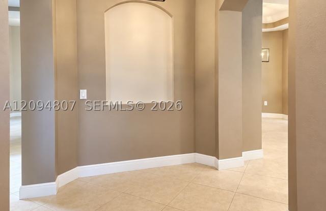 7570 Old Thyme Ct Gallery 2