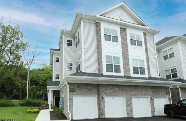 71 Veterans Way photos photos