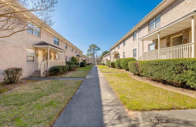 Peachtree Hills Court photos photos