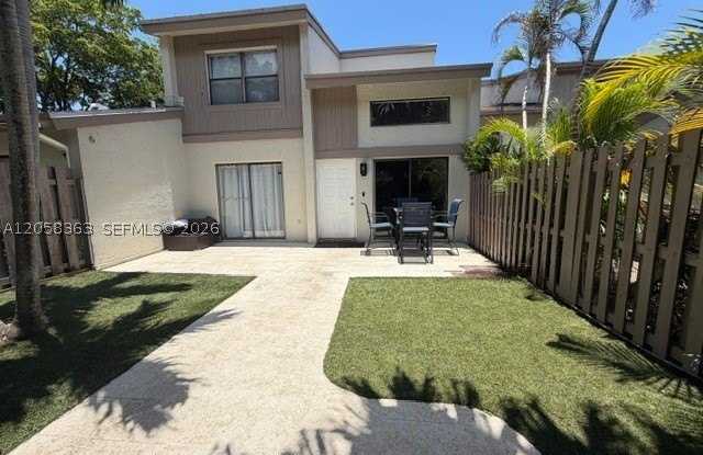 11053 SW 113th Pl photos photos