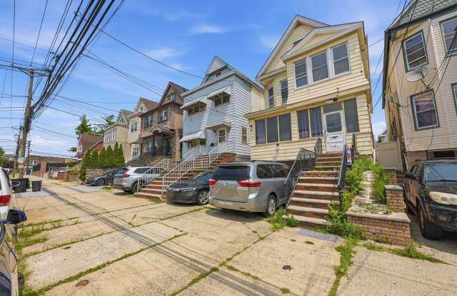 35 W 52ND ST - 35 West 52nd Street, Bayonne, NJ 07002