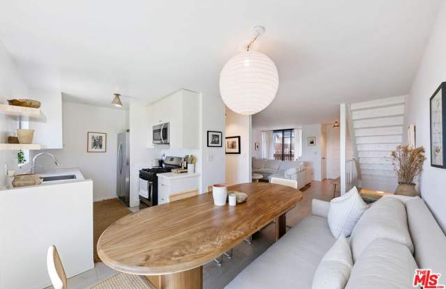 29239 HEATHERCLIFF Rd Gallery 3
