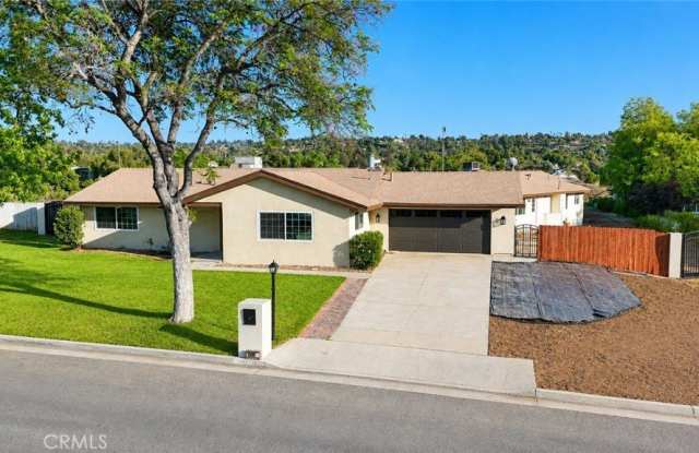 1404 Highridge Street photos photos