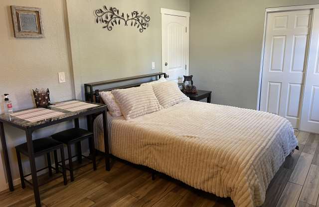 3439 Helix St photos photos