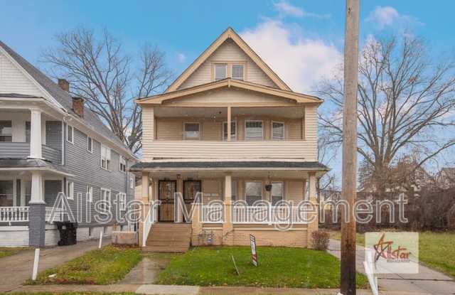 11600 Tuscora Ave photos photos