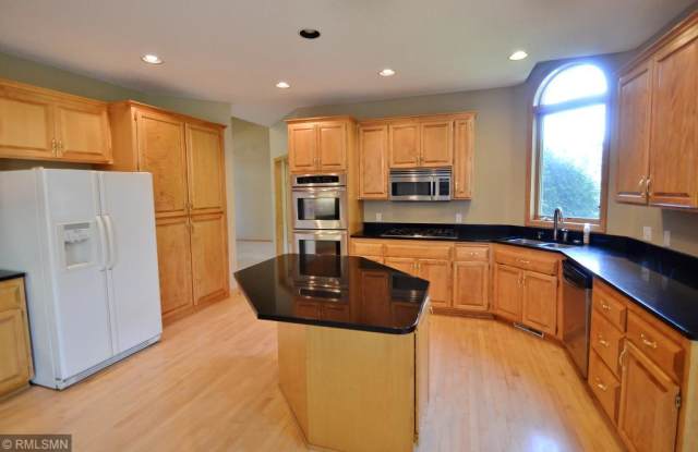 10195 Gristmill Ridge Gallery 3