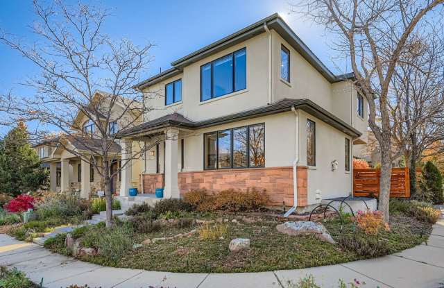 Gorgeous Classic Design in Quiet North Boulder Neighborhood with Modern Finishes, Hardwood Floors, 2-Car Garage - 932 Poplar Place, Boulder, CO 80304