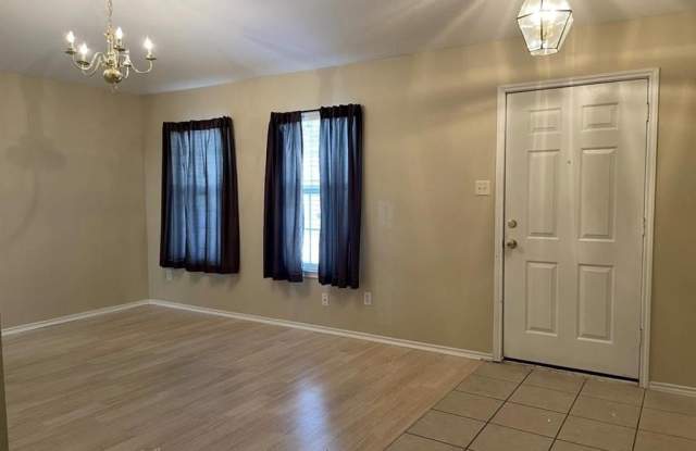 10104 Sourwood Drive Gallery 3
