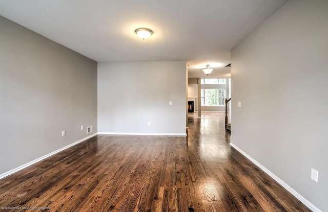 2902 Jockey Hollow Drive Gallery 2