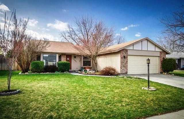 Charming Single Level Home with Open Floor Plan photos photos