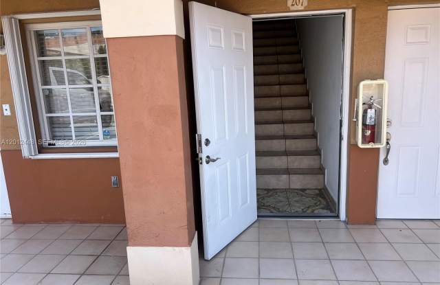 2425 W 76th St photos photos