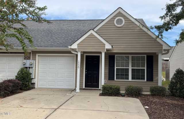 2220 Jasmine Way Gallery 1