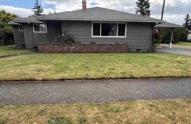 3 bedroom Centralia home photos photos